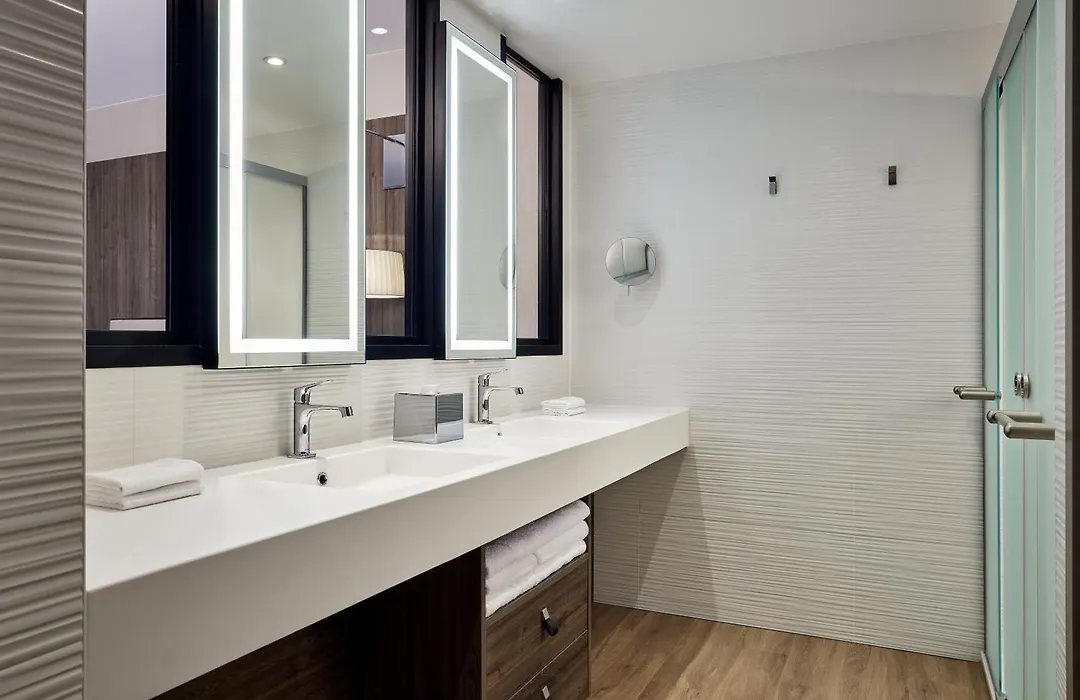 Ac Hotel By Marriott Strasbourg-1